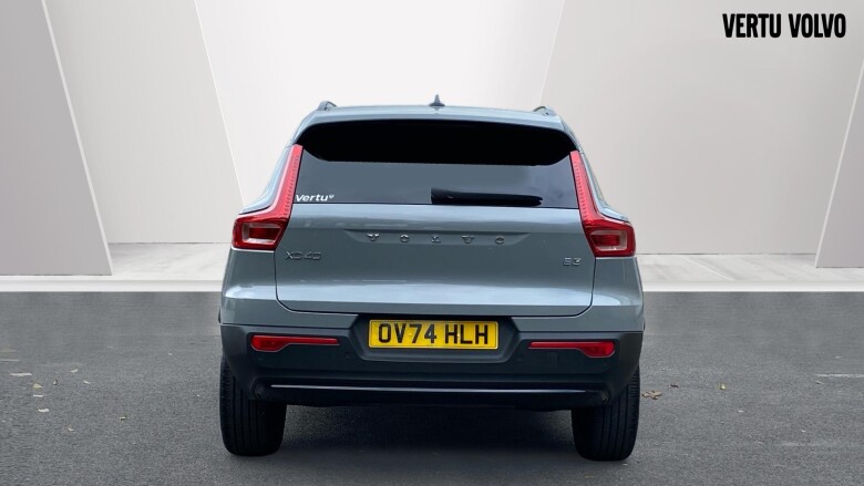 Volvo XC40 2.0 B3P Plus Dark 5dr Auto Petrol Estate